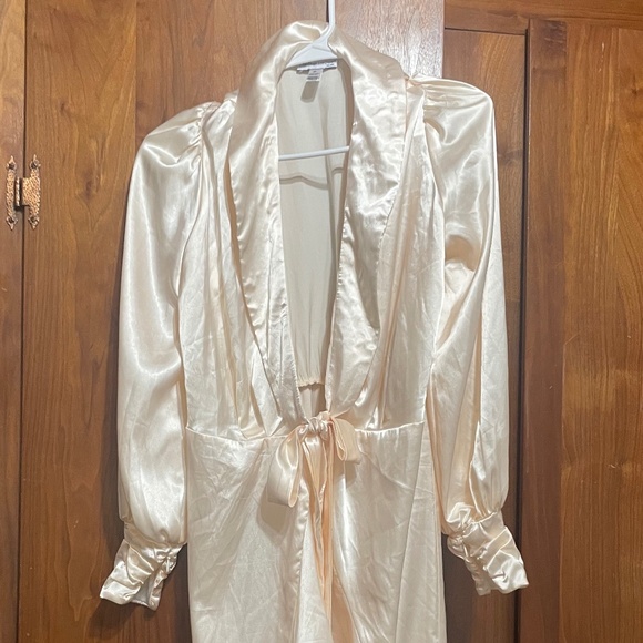 NWOT The Fashion Poet The Label Dress Size XS - Picture 2 of 7